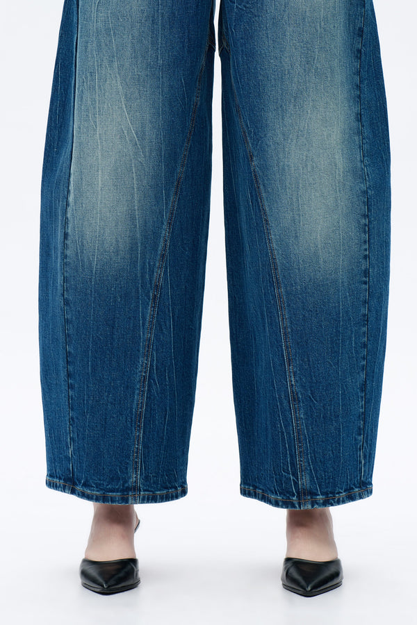 MID RISE DROP CROTCH HAREM-Shorts-BAYEAS
