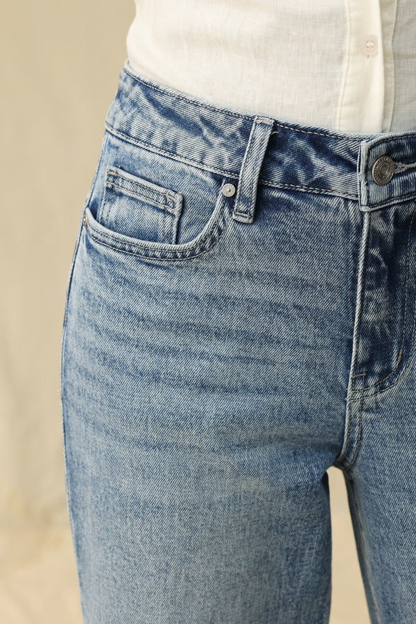 Mid Rise Wide Leg Jeans