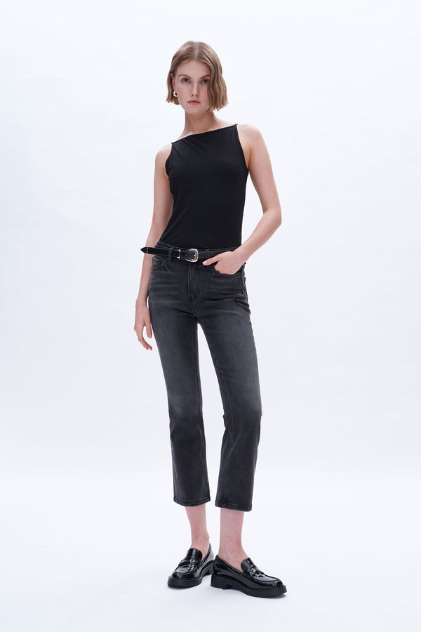 HIGH RISE CROP FLARE - FEATURED ON FLIP-BAYEAS