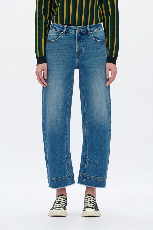 Mid Rise Barrel Leg Jeans-Barrel-BAYEAS