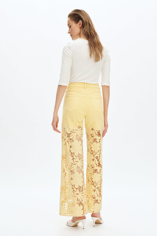 BUTTER YELLOW