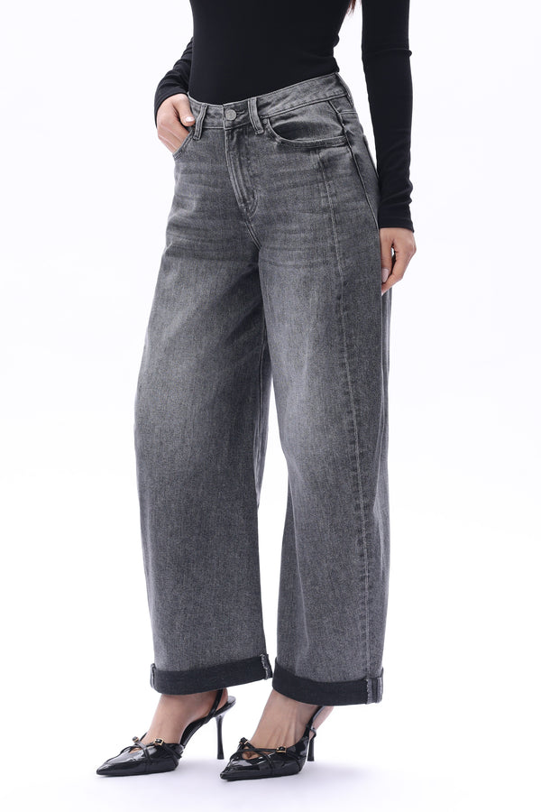 Zephyrine High Rise Barrel Jeans