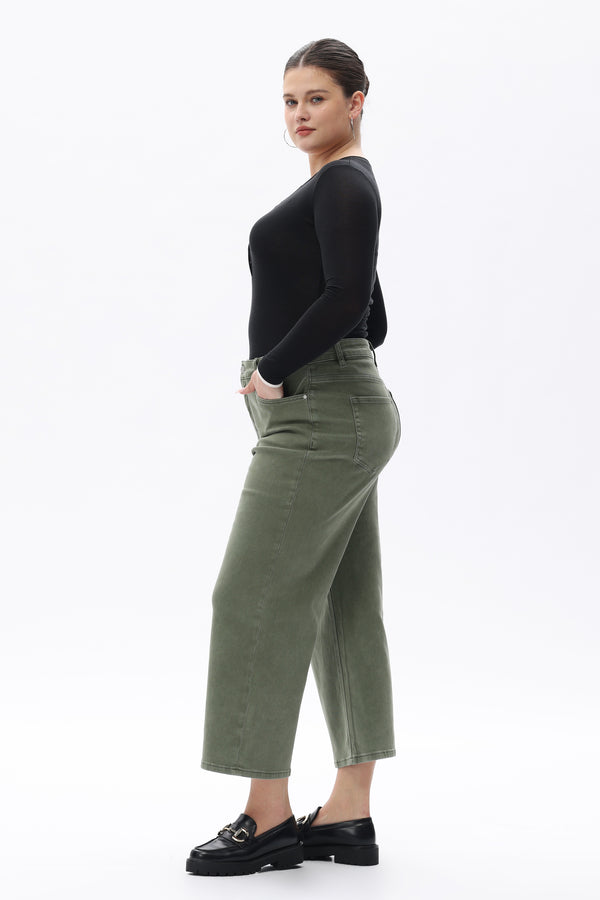GREEN