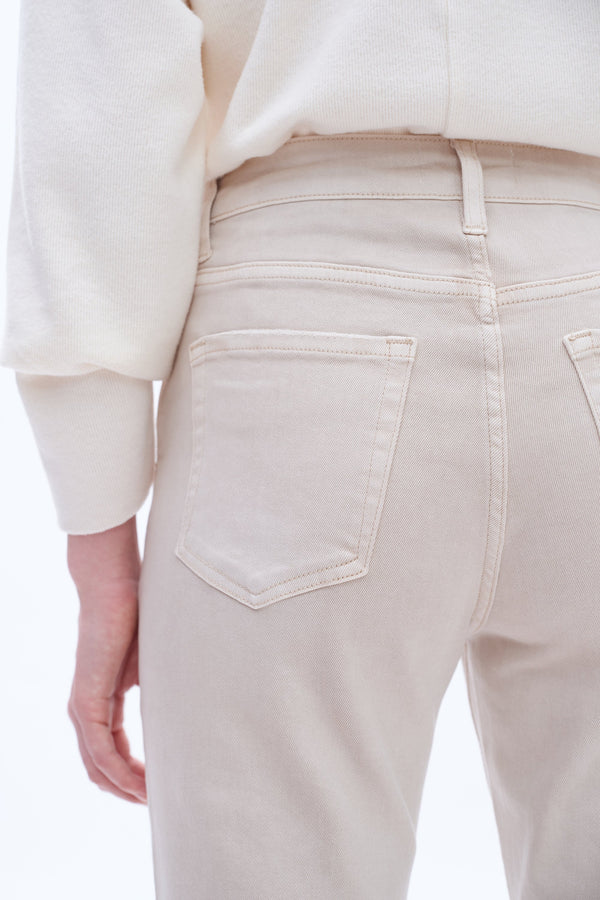 High Rise Frayed Hem Jeans-Straight-BAYEAS