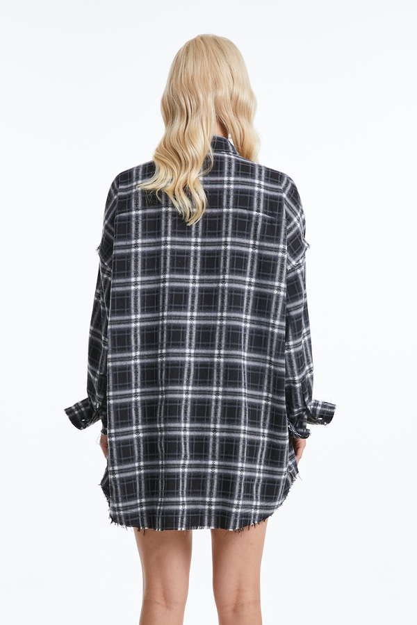 BLACK/WHITE PLAID