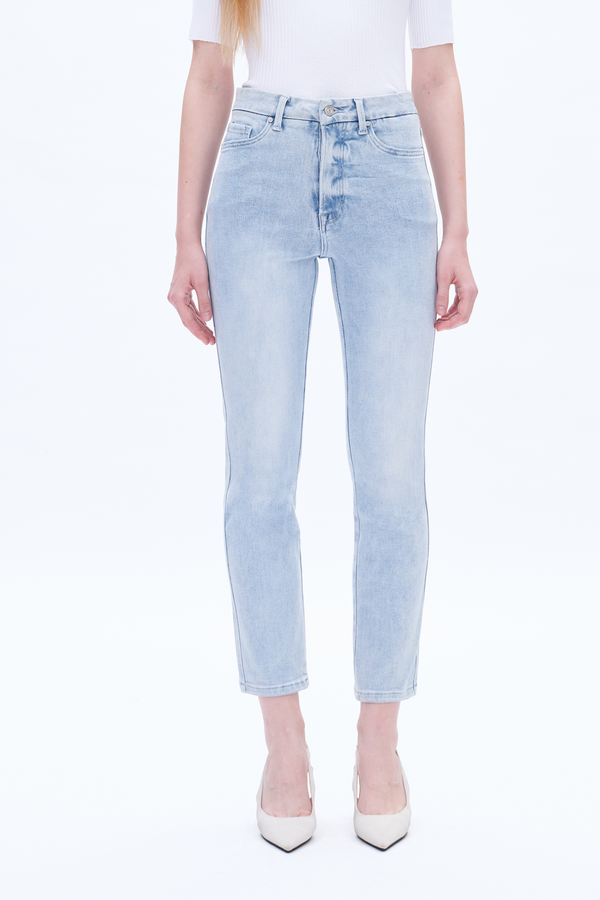 Slim Fit Classic Jeans-Straight-BAYEAS