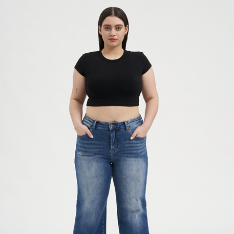 Denim and Body Positivity: Finding Confidence in Your Jeans