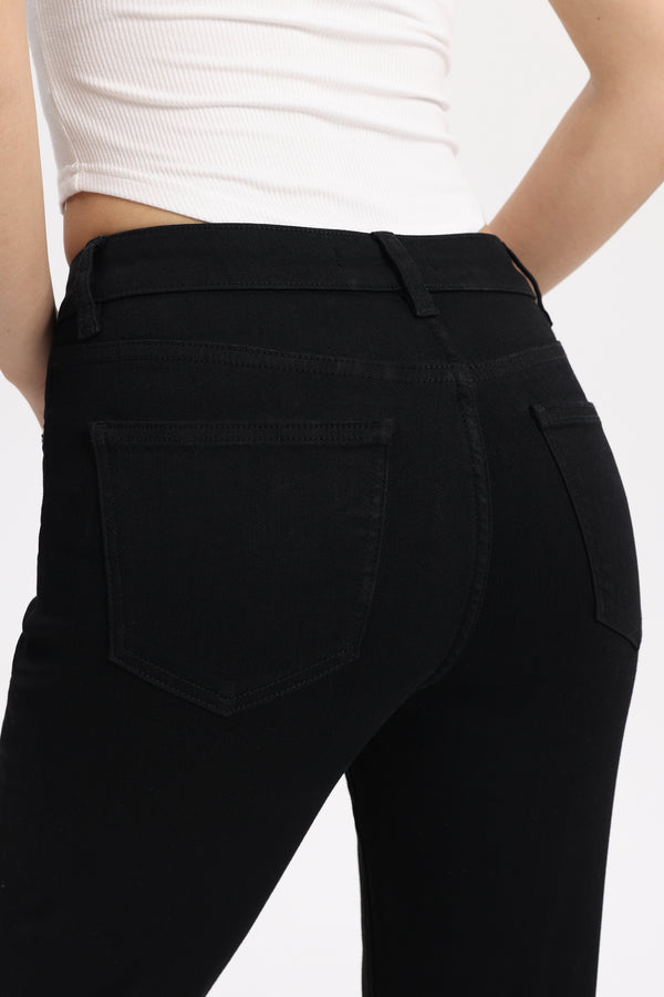 Mid Rise Skimmer Capri Jeans