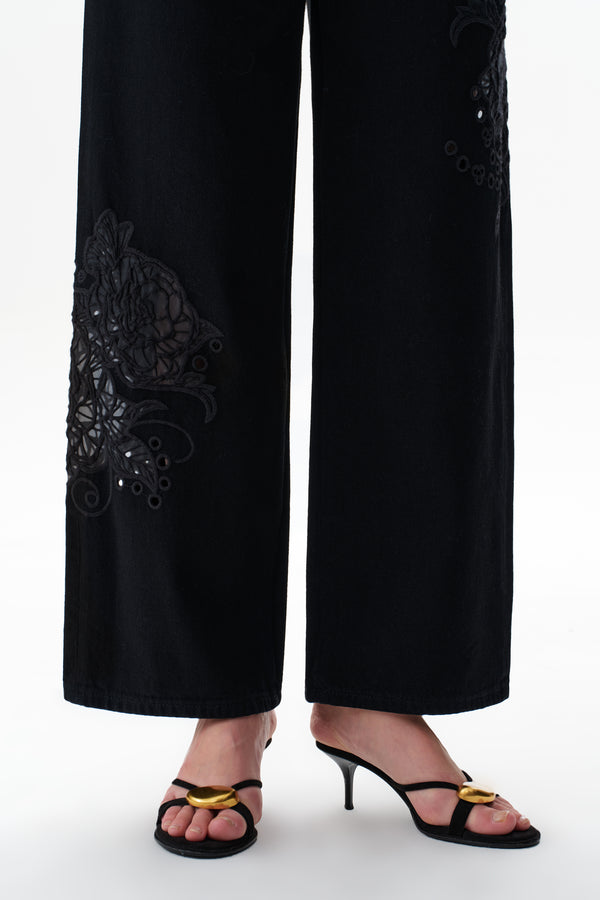 Mid Rise Relaxed Straight Jeans