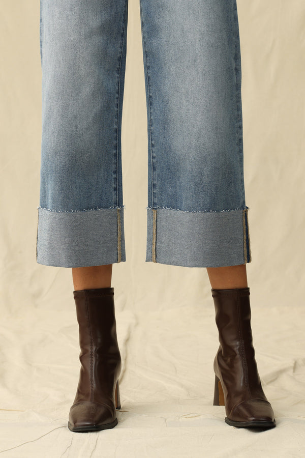 unique-id-9c35e4fc-136a-4b61-880d-57c821c18dce