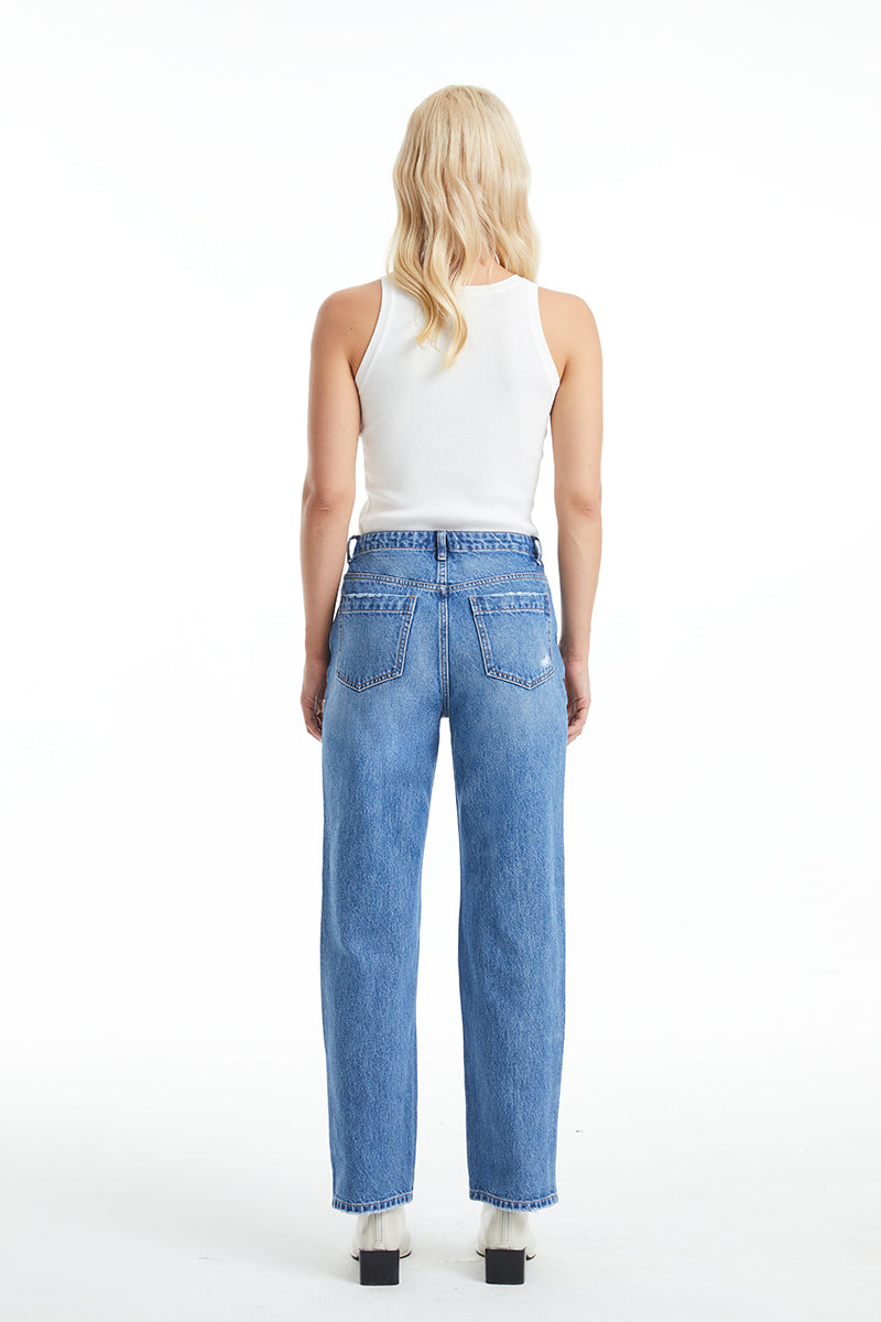 HIGH RISE DISTRESSED MOM JEANS WITH SLIT