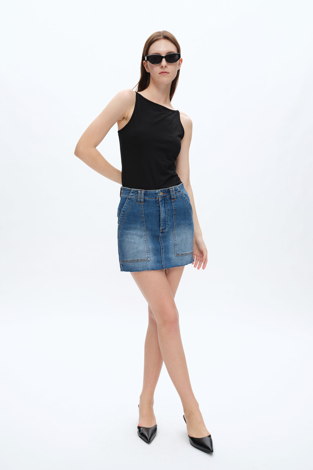 Short Denim Skirt With Pockets
