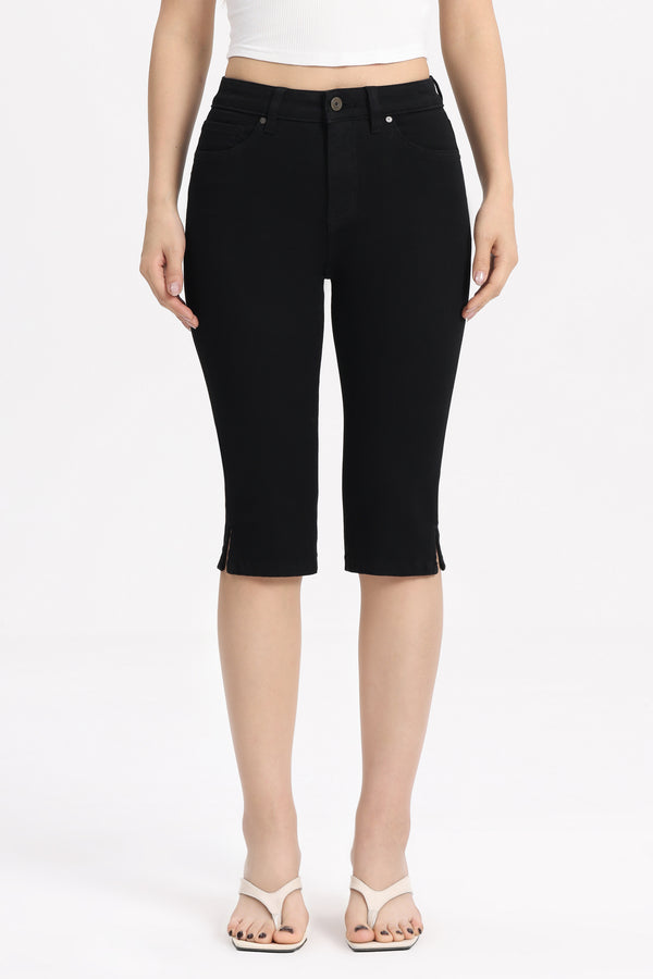 Mid Rise Skimmer Capri Jeans