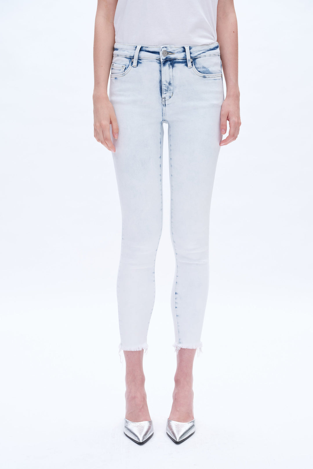 Beth Mid Rise Skinny Jeans With Frayed Hem