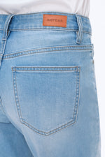MID RISE STRAIGHT LEG JEANS BYT5013