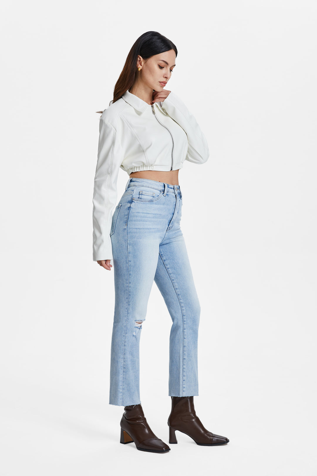 HIGH RISE STRAIGHT JEANS WITH RAW HEM