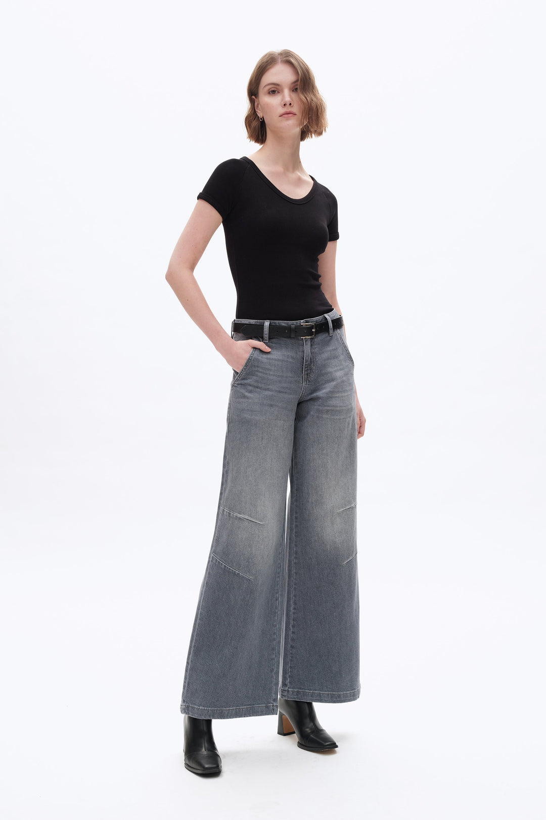 Mid Rise Wide Leg Denim Jeans