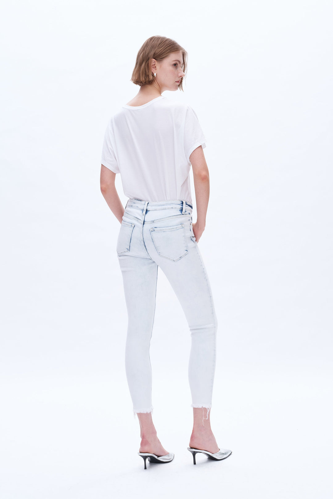 Beth Mid Rise Skinny Jeans With Frayed Hem