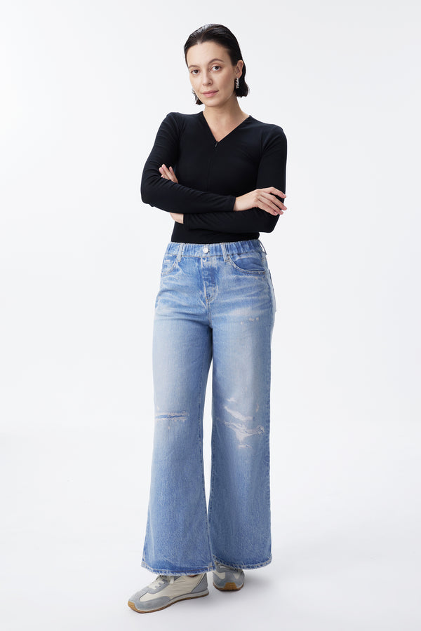 Distressed High Rise Wide Leg Jeans
