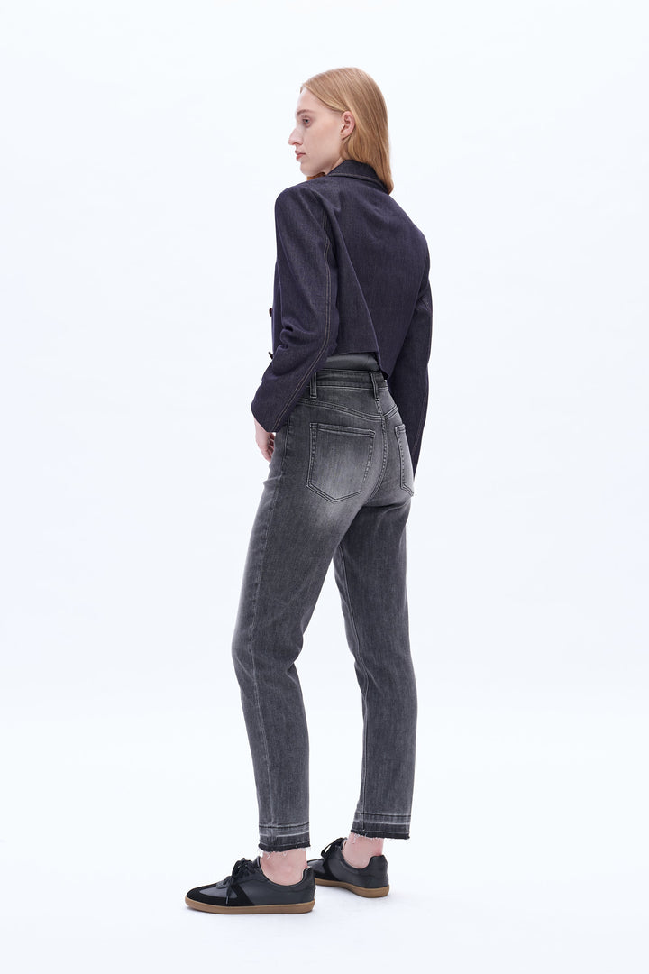 HIGH RISE STRAIGHT MOM JEANS BYM3012