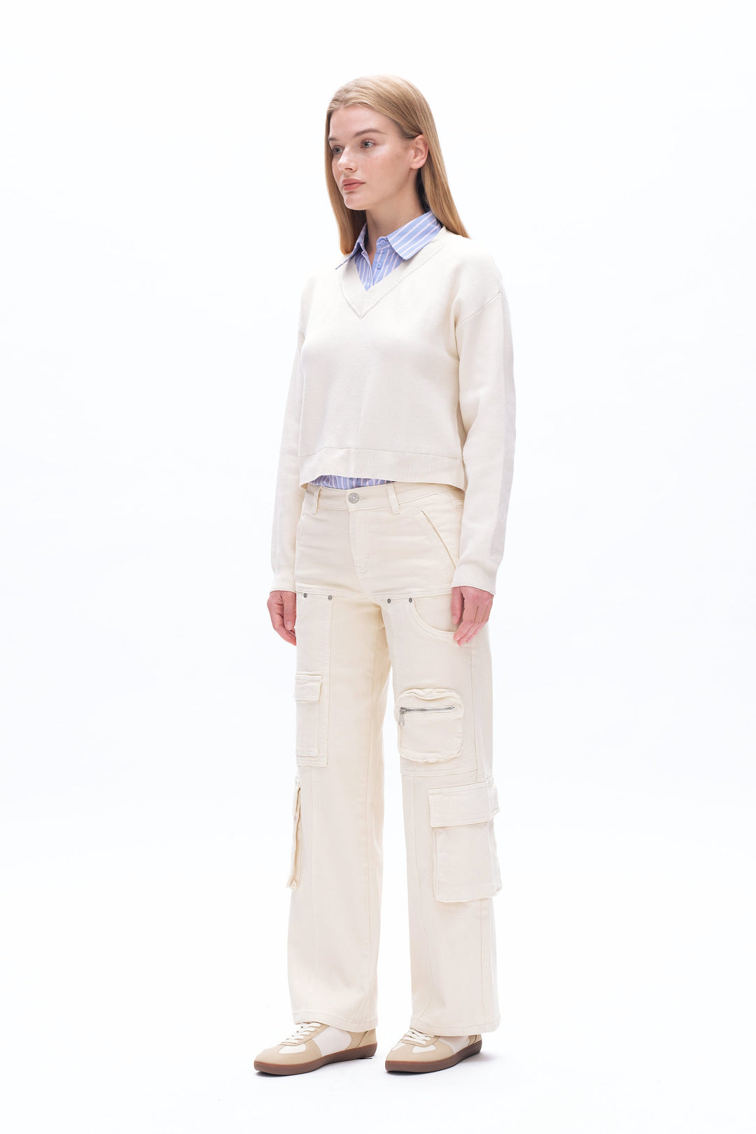 Carry Mid Rise Wide Leg Cargo Pants