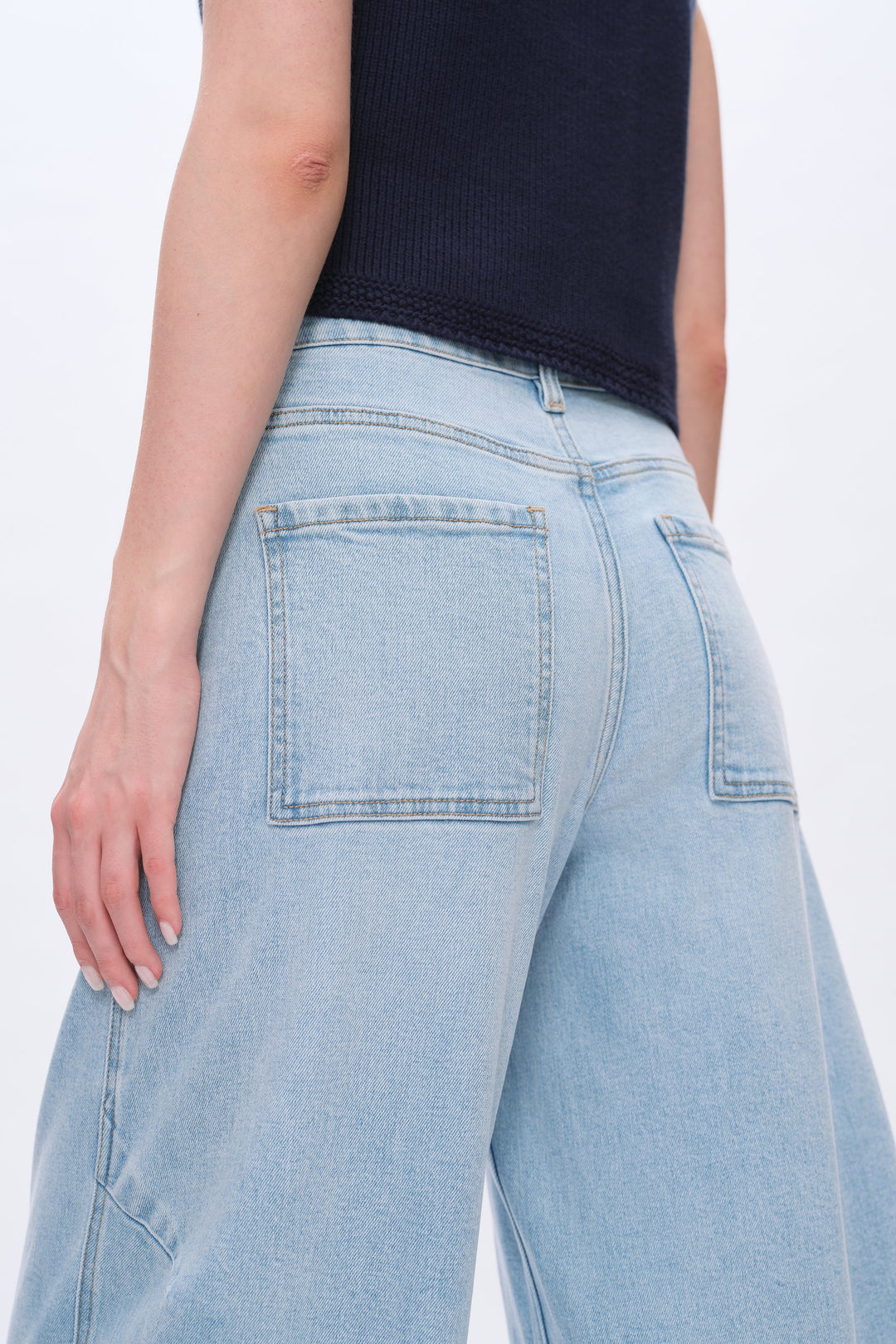 Mid Rise Balloon Denim Jeans