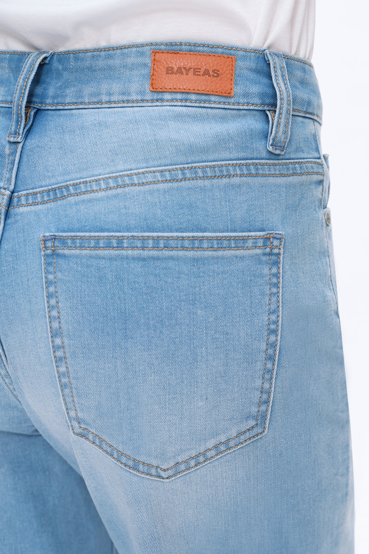Mid Rise Rolled Leg Barrel Denim Jeans