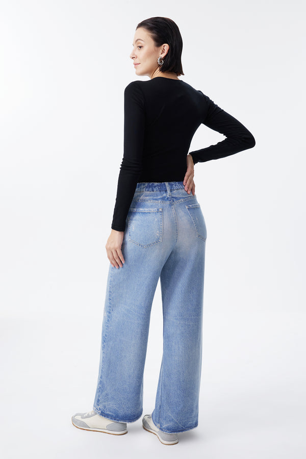 Distressed High Rise Wide Leg Jeans