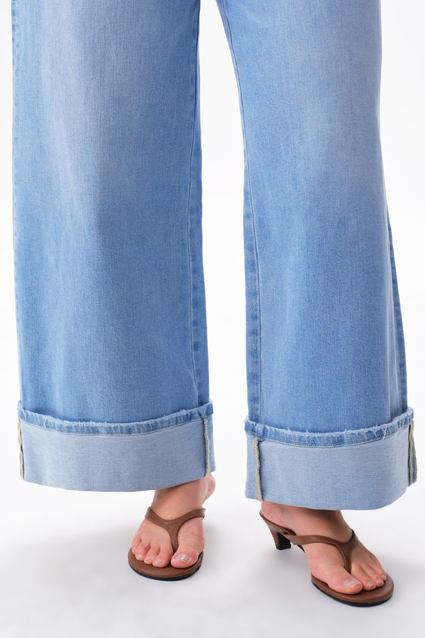 Mid Rise Cuffed Wide Leg Jeans