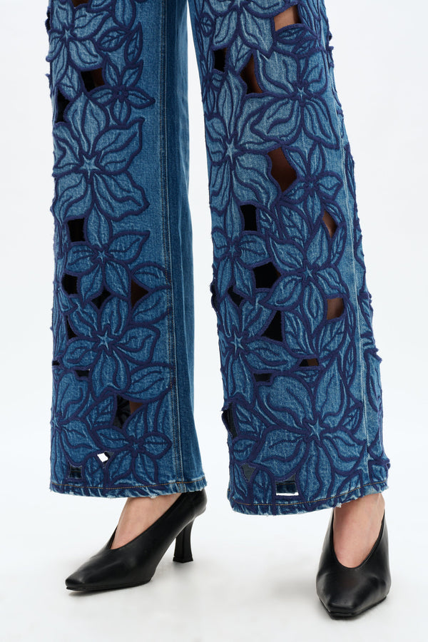 unique-id-25870557-e447-4c06-a95b-f0fcec7f2884