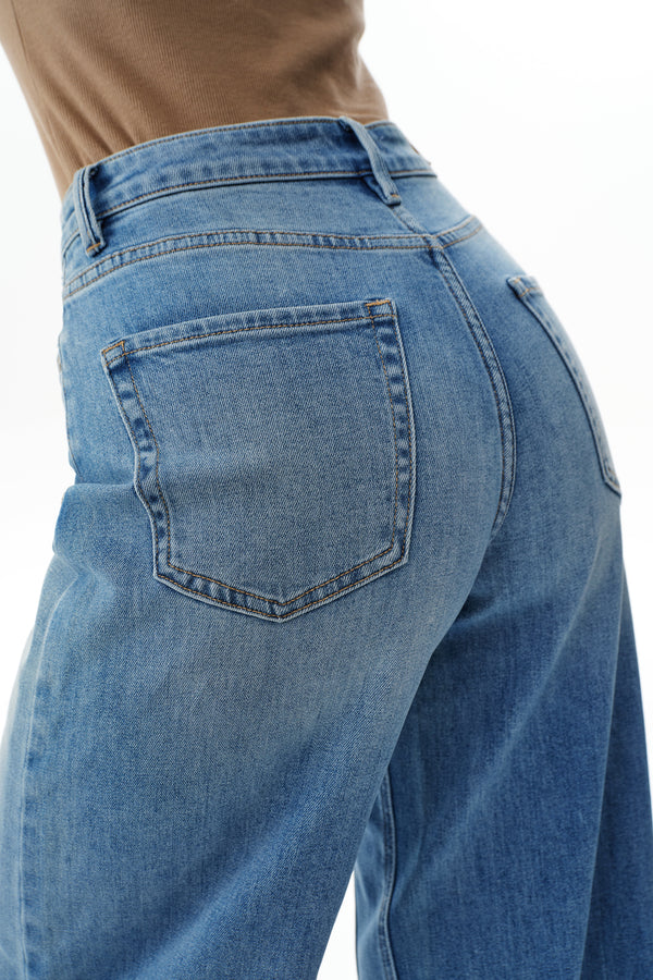 High Rise Appliqué Barrel Leg Jeans