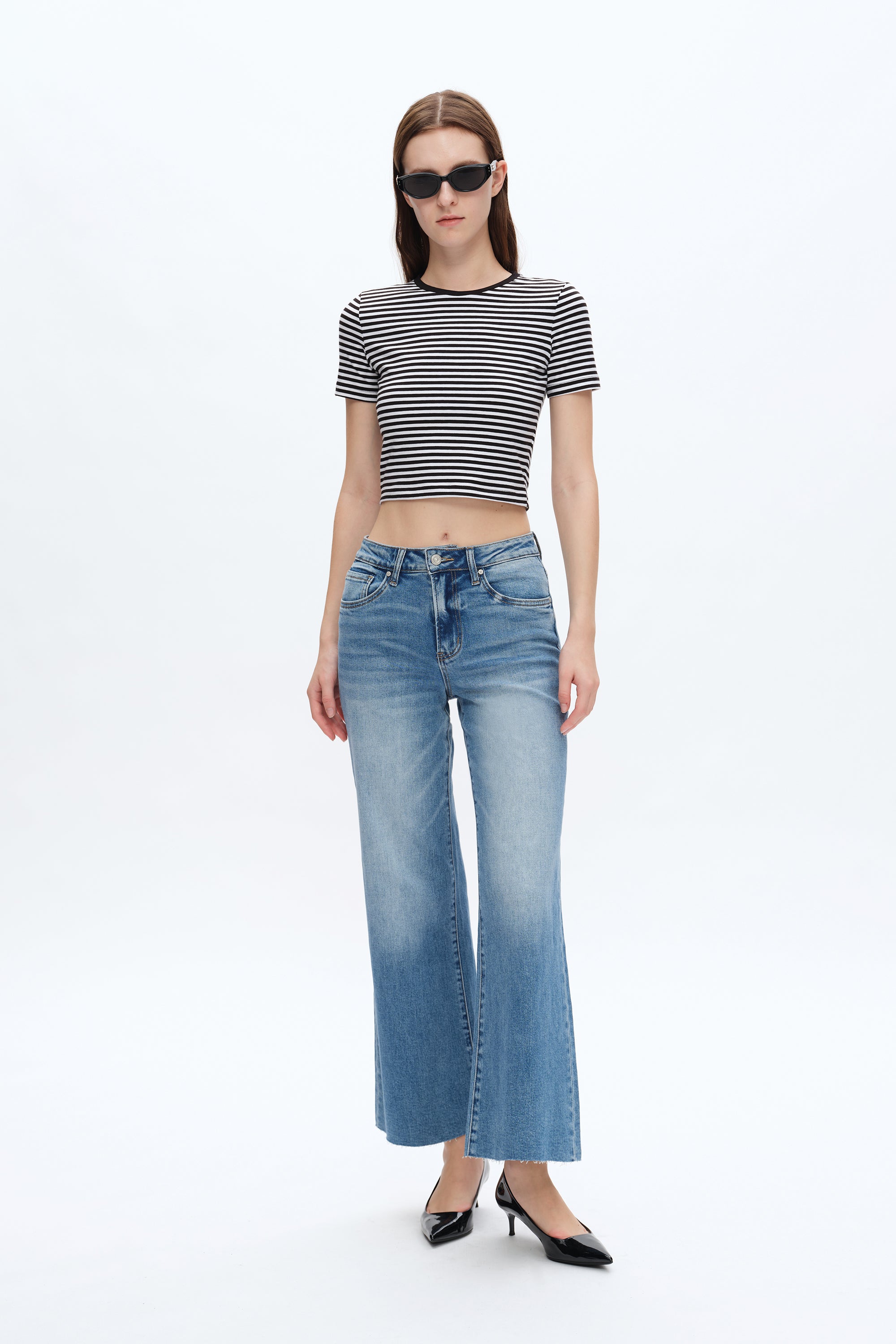 Mid Rise Wide Leg Denim Jeans With Raw Hem – Bayeas