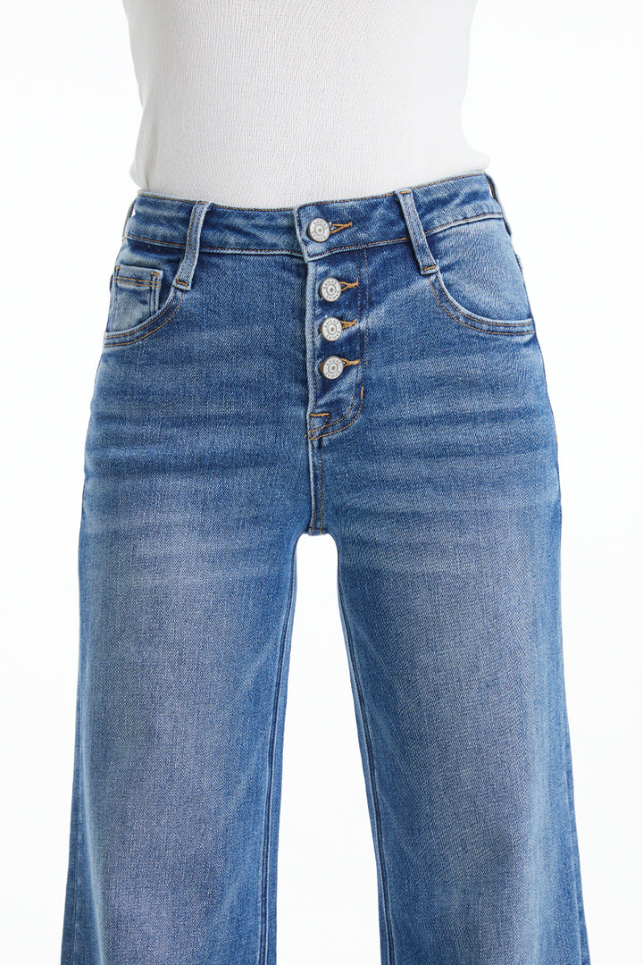 HIGH RISE WIDE LEG JEANS WITH FRAYED HEM