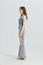 HIGH RISE FLARE JEANS BYF1030