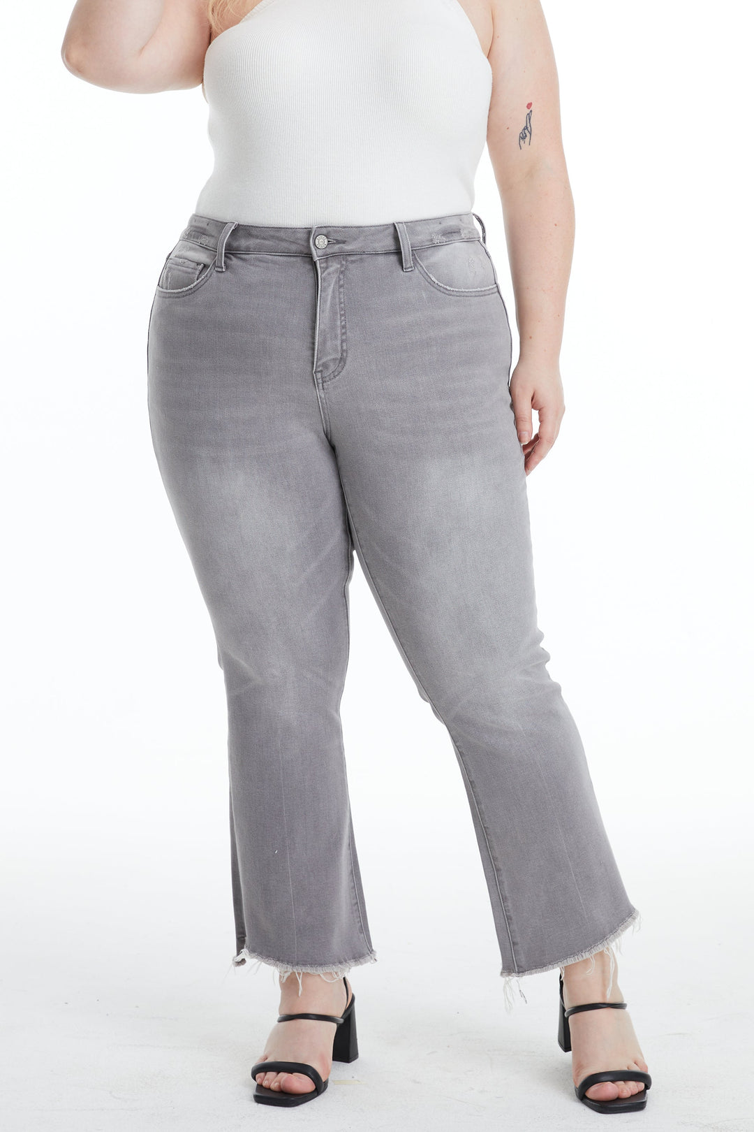 PLUS SIZE HIGH RISE STRAIGHT ANKLE JEANS WITH RAW EDGE